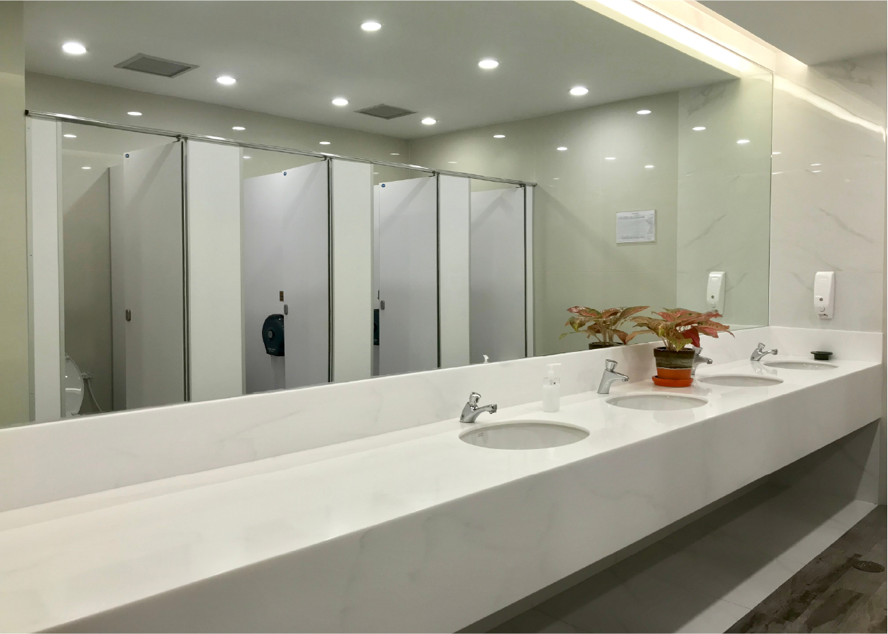 Meek Mirrors | Commercial Mirror Projects | Frameless Mirrors