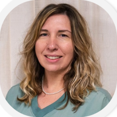 meek-mirrors_employee_1 Erica Pitts | Meek Mirrors Director of Sales & Marketing | Veteran Owned & Operated